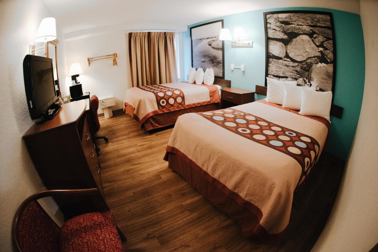 Super 8 By Wyndham Danburyモーテル エクステリア 写真